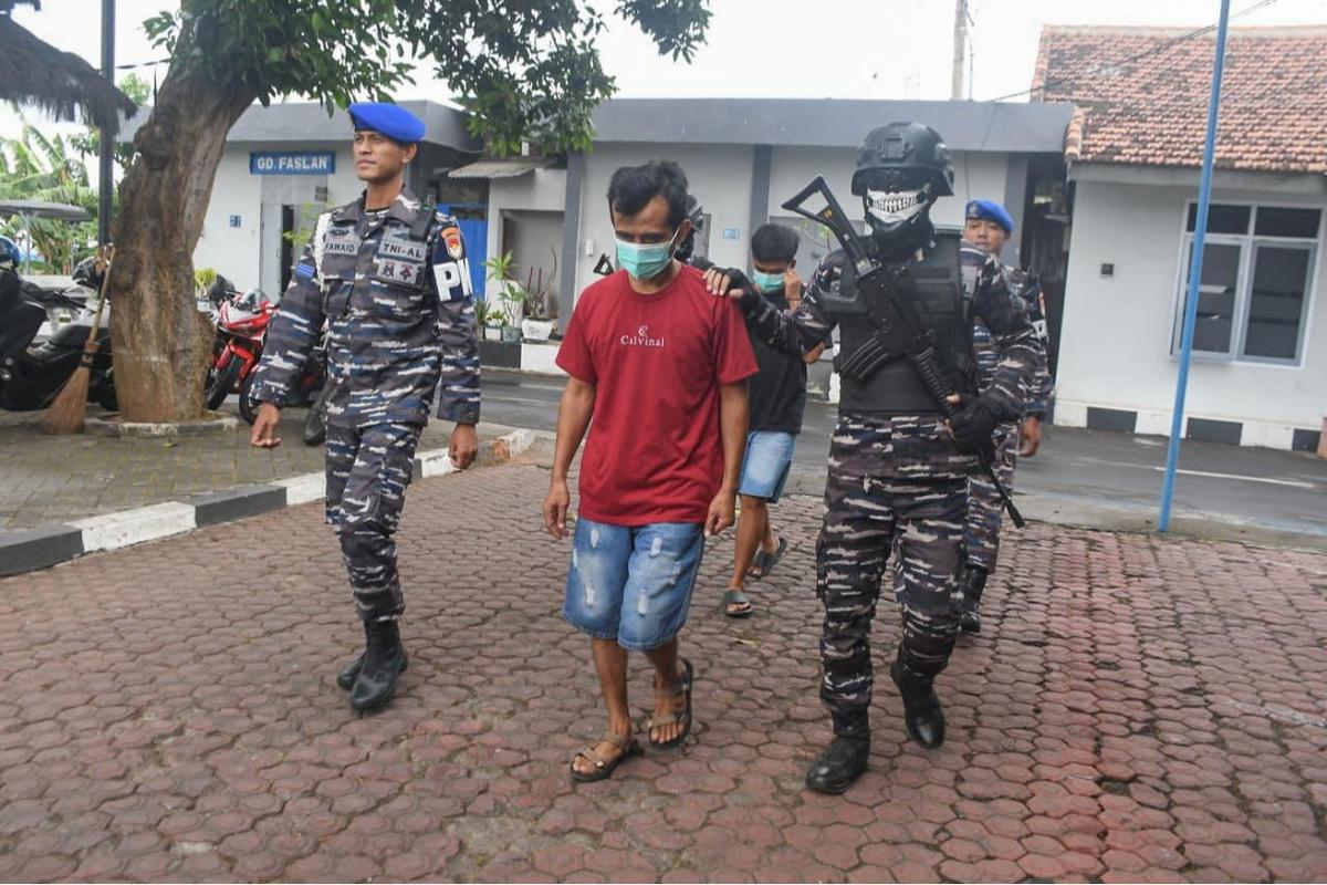 FOTO: TNI AL Gagalkan Penyelundupan 85 Ribu Benih Lobster di Banyuwangi