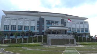 Bank Indonesia mencatat, transaksi non tunai digital di wilayah Sulawesi Tenggara mulai menunjukkan perkembangan positif  melalui kerjasama Pemda dan Perbankan.(Liputan6.com/Ahmad Akbar Fua)
