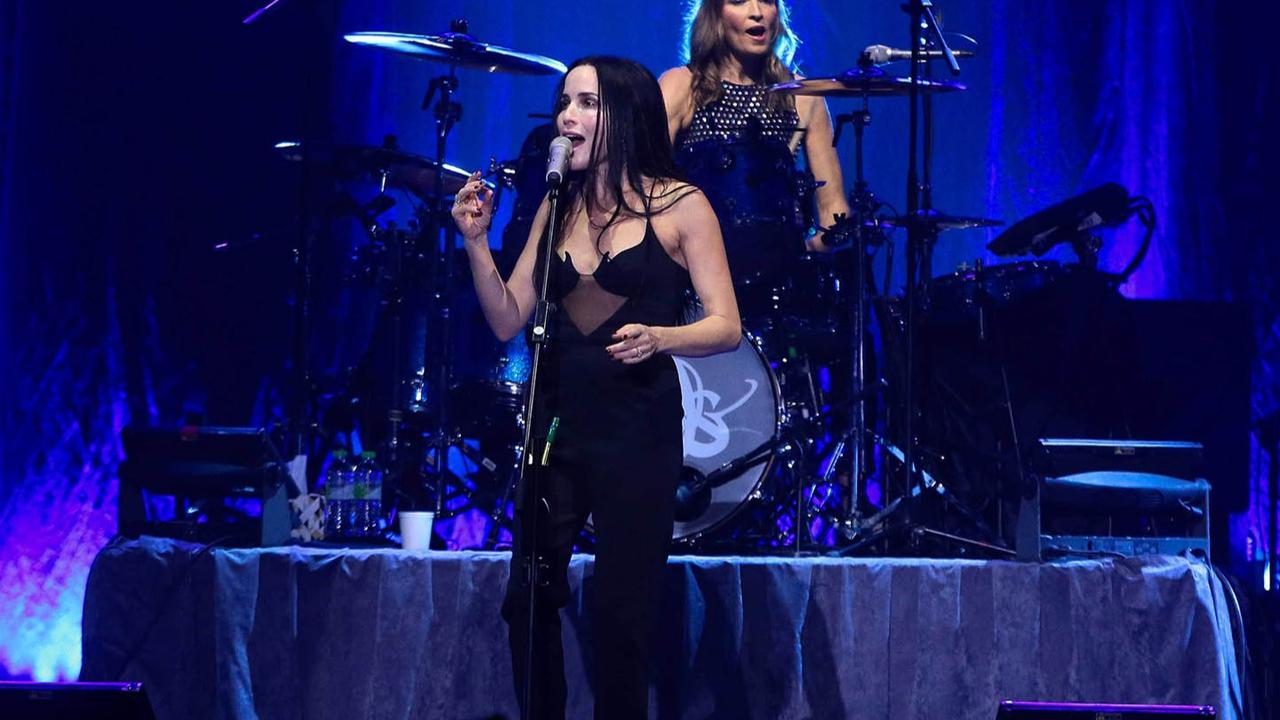 Konser Penuh Cinta The Corrs di Jakarta