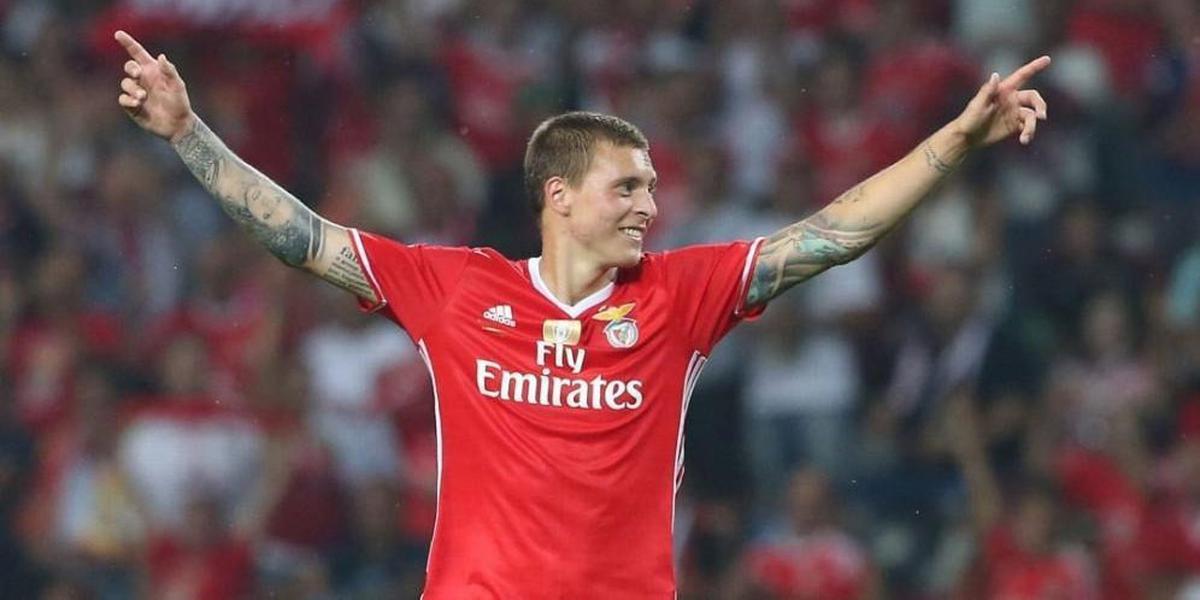 Bye MU! Victor Lindelof Putuskan Cabut dari Old Trafford