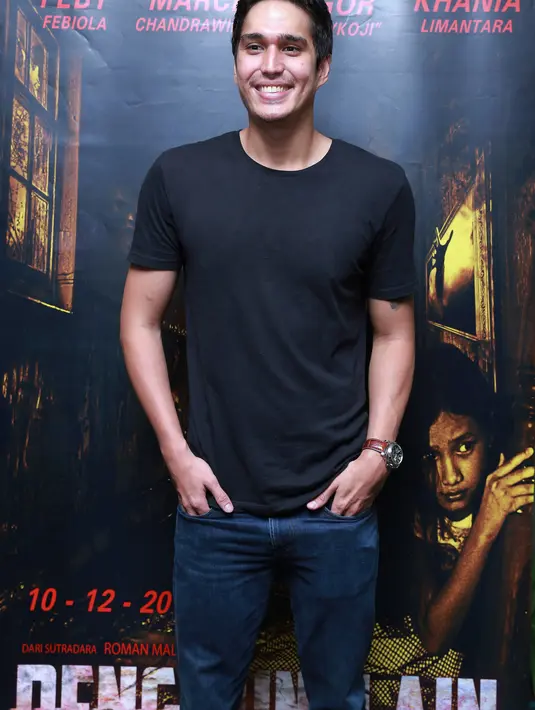 "Ya, disini badan gue jauh lebih berat. Beda banget lah sama peran-peran gue yang biasanya, porsi badannya ditampilin harus lebih besar lagi," terang Marcel Chandrawinata (Galih W Satria/Bintang.com)