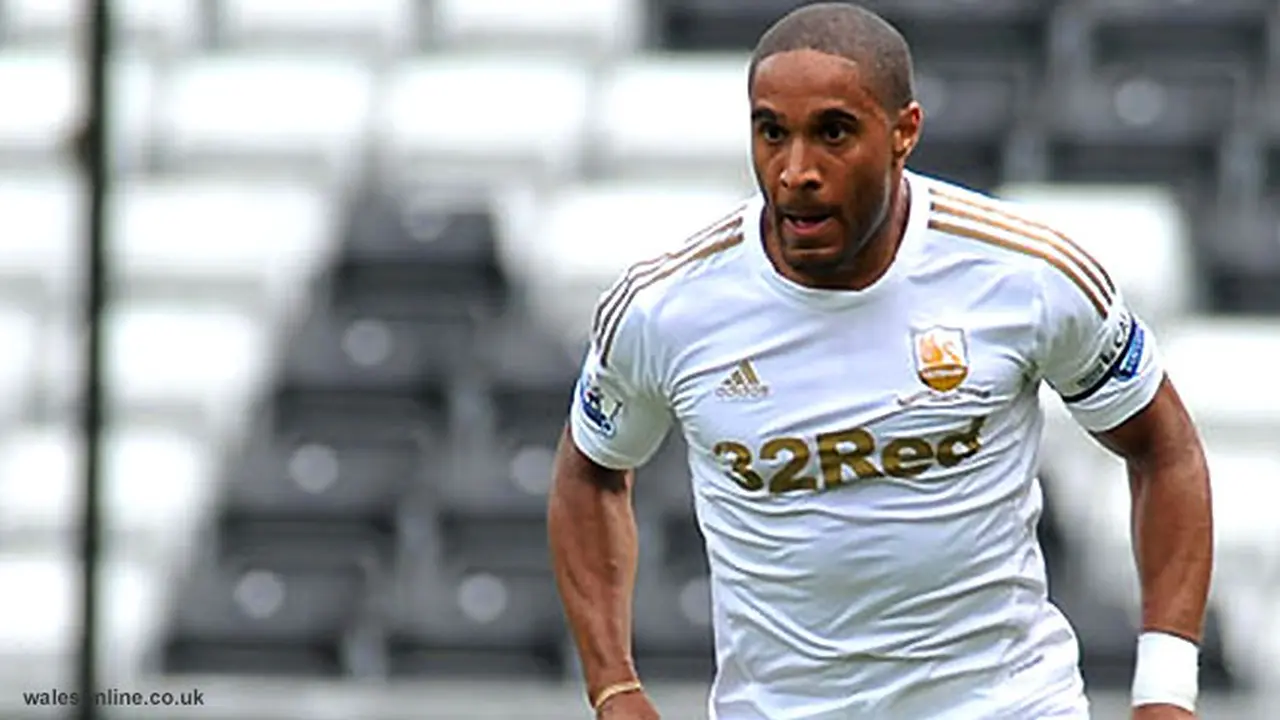 ashley-williams-130818b.jpg