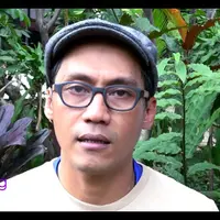 Ketika pekerjaan menjadi beban, gaya Nugie ini bisa kamu tiru supaya terhindar dari stress dan dijamin hidup kamu lebih nyaman.