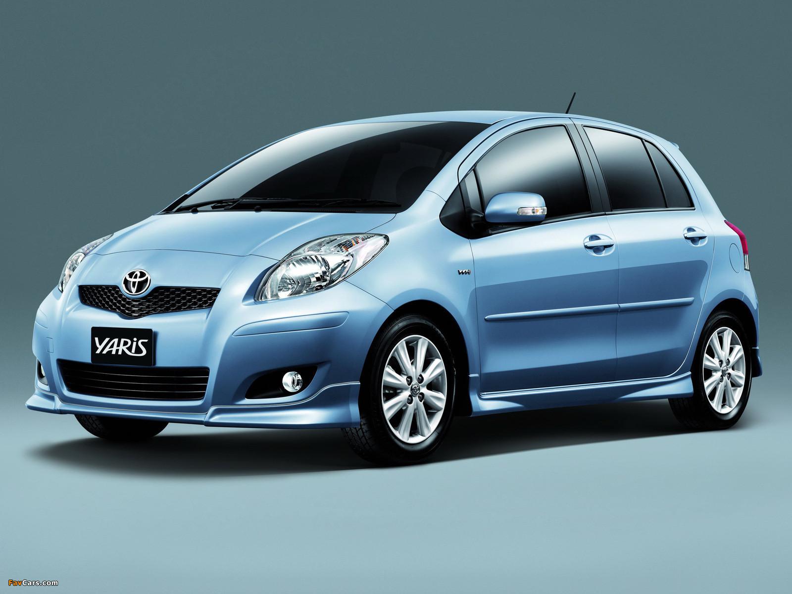 Toyota Yaris generasi kedua (favcars.com)