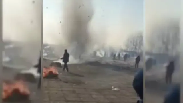 Angin puyuh di kuburan. (Video Grab)