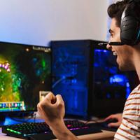 Monitor Gaming Terbaik: Teman Ngabuburit Seru Selama Ramadan buat Para Gamers