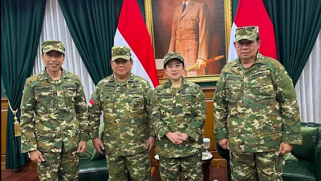 Foto Ketua DPR Puan Maharani bersama Jokowi, SBY dan Presiden Prabowo Suniato saat mengkuti Retret Kepala Daerah di Akademi Militer , Magelang, Jawa Tengah. (Istimewa)