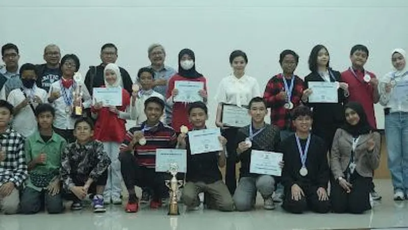 Berpikir Inovatif tentang Lingkungan dan Kesehatan, Ini Hasil Karya Purwa-Rupa Pelajar di Critical Thinking Championship 2023