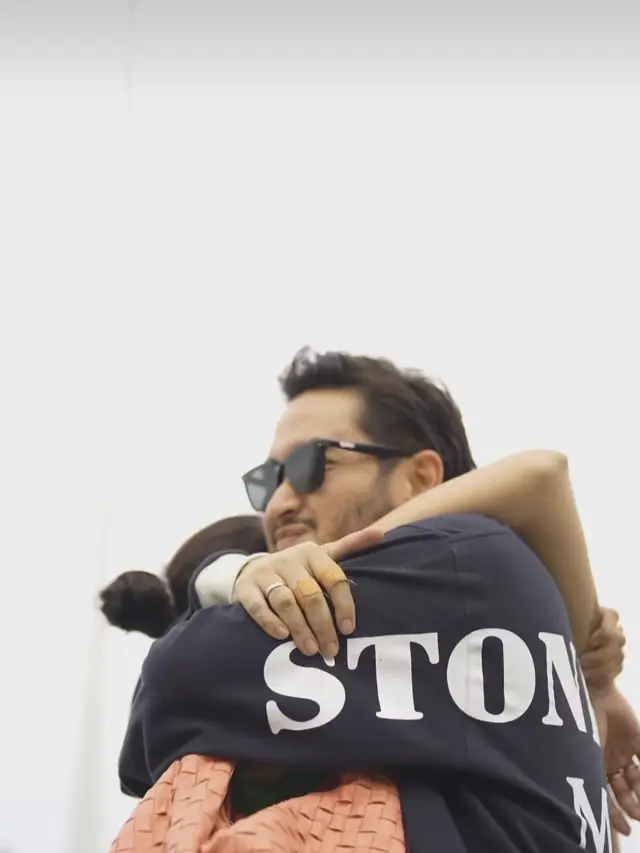 Syahnaz Sadiqah baru saja pulang liburan dari Australia bersama sang suami, selama di negeri Kangguru dia selalu membagikan keseruannya