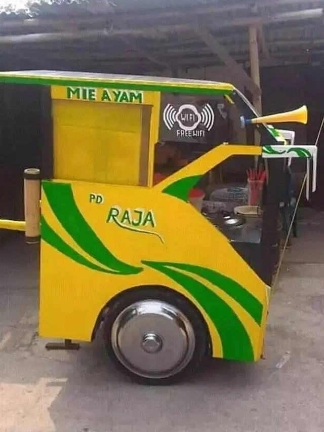 9 Potret Nyeleneh Desain Gerobak Jualan, Bentuknya Mirip Bus