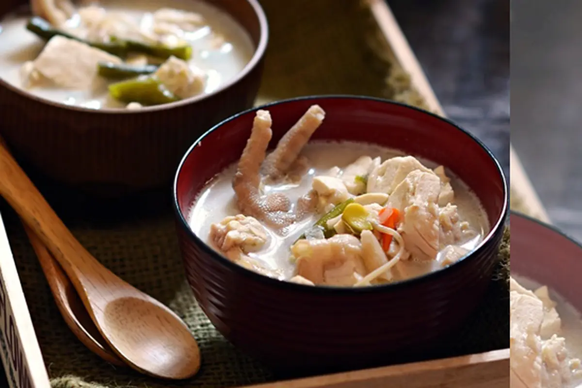 Maksi: Sayur Lodeh Ceker Tempe Tahu Lombok Ijo Ale
