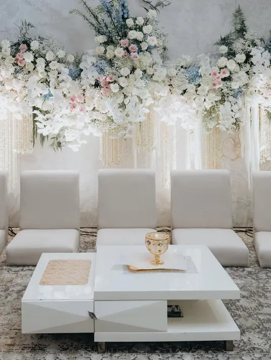 [Instagram/thebridestory]