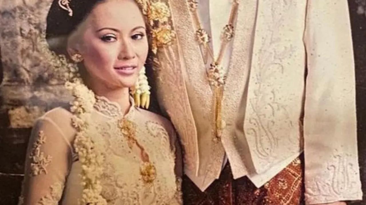 Pada tahun 1995, Adam Suseno dan Inul Daratista akhirnya menikah.