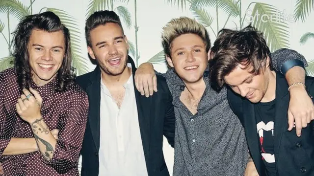 STARLITE: One Direction Diusir Donald Trump