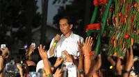 Jokowi-JK mulai sibuk menyusun kabinet, Jokowi pun meminta rakyat memberikan masukan susunan kabinetnya.