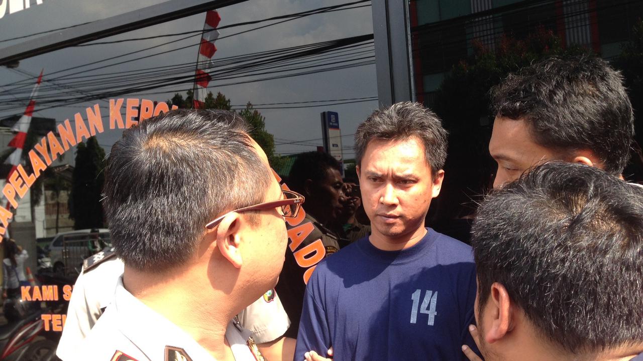 Jazad Wanita di Kali Ciliwung Depok