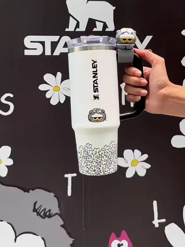 Pencinta Tumbler Wajib Intip Stanley 1913 x ZO&FRIENDS yang Menggemaskan