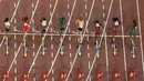  Sejumlah Atlet lari putri bersaing di 100 meter selama IAAF World Championships di Stadion Nasional di Beijing, Cina (26/8/2015). (REUTERS/Pawel Kopczynski)