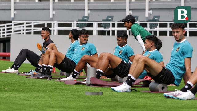 Foto: Miris, Latihan Resmi Perdana Timnas Indonesia Cuma Dihadiri 8 Pemain!