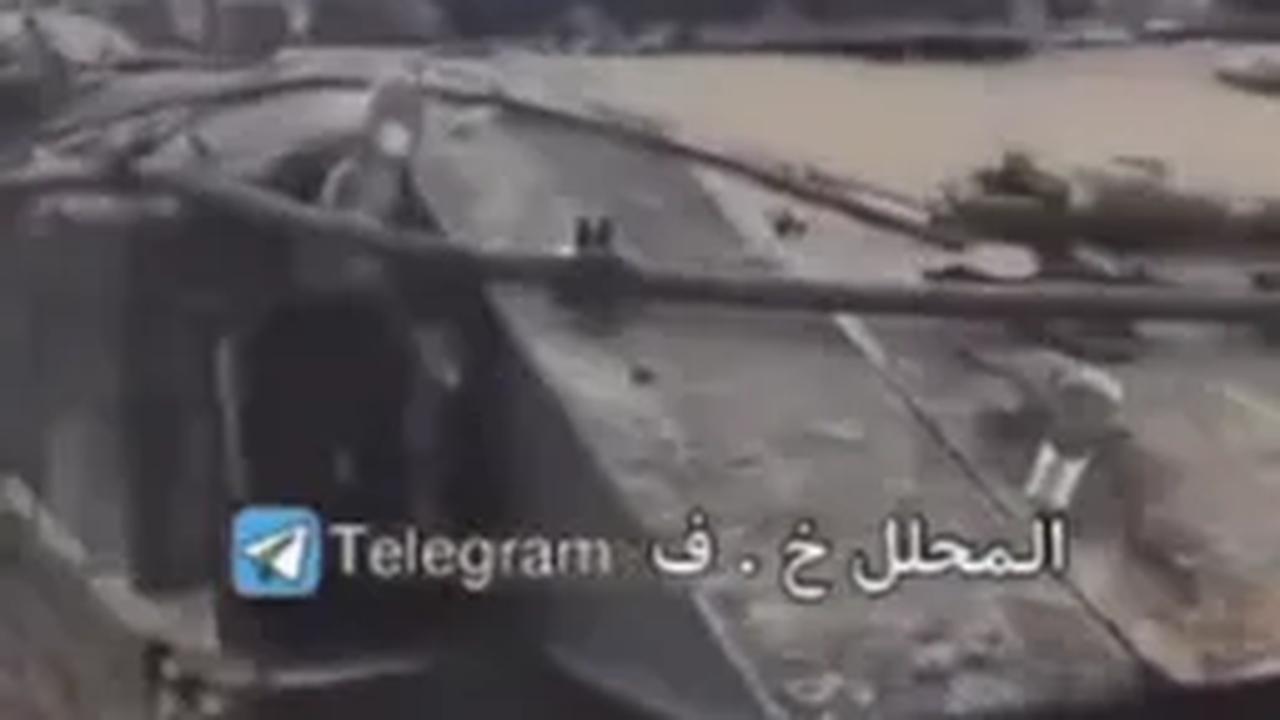 Bagaimana tidak, alat tempur militer milik Israel ini terlihat begitu rusak. <br>