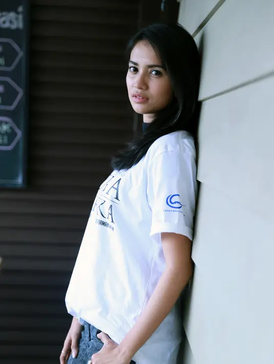 "Hal yang simpel tapi mudah-mudahan dapat berimpact besar. Mudah-mudahan jadi film yang bisa memberi pelajaran buat penonton nanti sebagai seorang anak," tukasnya. (Adrian Putra/Bintang.com)