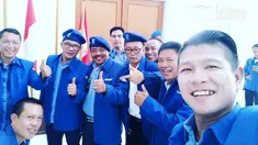 Andika yang lepas dari hotel prodeo ini ingin menjadi anggota dewan lewat perannya di politik.