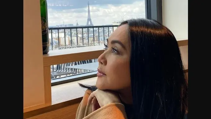 Cerita Perjalanan Dewi Gita Kunjungi Prancis Sebelum Di-Lockdown karena COVID-19