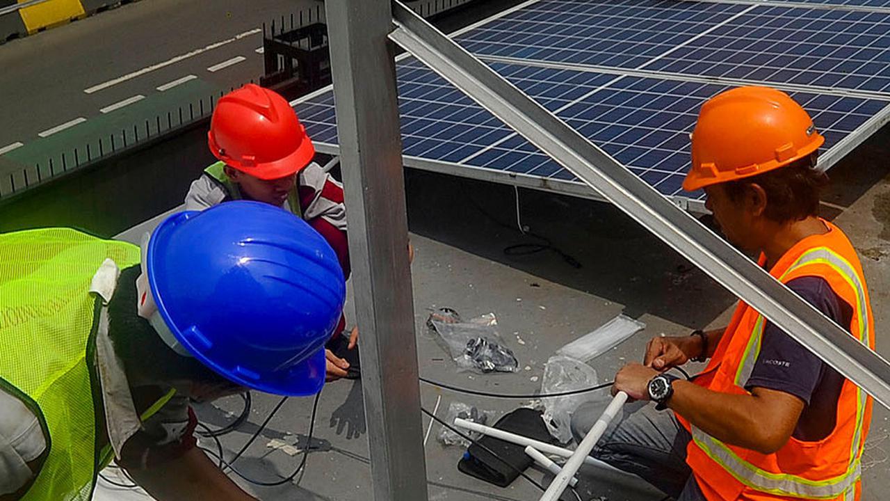 Konsumsi Energi Fosil Masih Terus Naik, Target Bauran EBT Turun Jadi 17 Persen di 2025