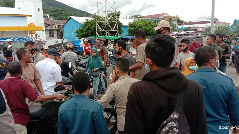 Suasana terkini pascabanjir di Flores Timur pada Minggu (4/4/2021).