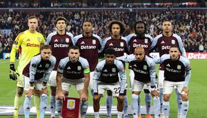 Para pemain Aston Villa berpose jelang laga Liga Europa melawan Bologna di Stadion Villa Park, Jumat (26/9/2025) dini hari WIB - AP Photo/Darren Staples