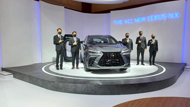 Lexus Pamer Mobil PHEV Pertama di Dunia (Arief A/Liputan6.com)