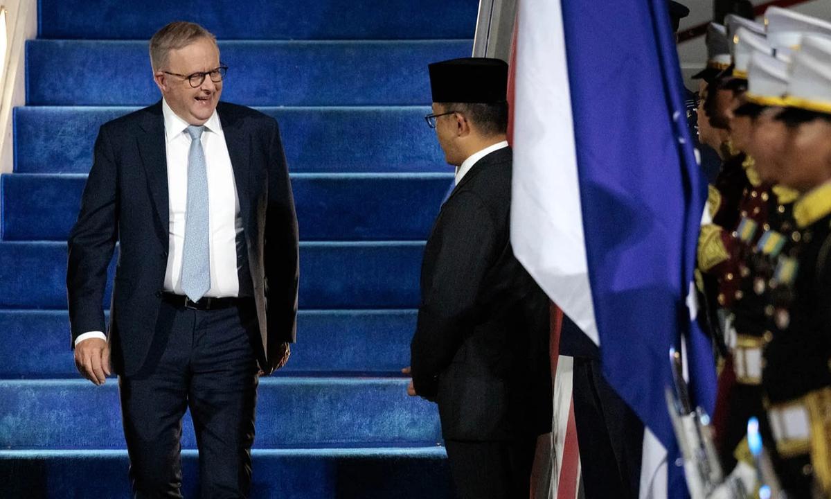 FOTO: PM Australia Anthony Albanese Tiba di Jakarta Disambut Menlu dan Menteri Investasi