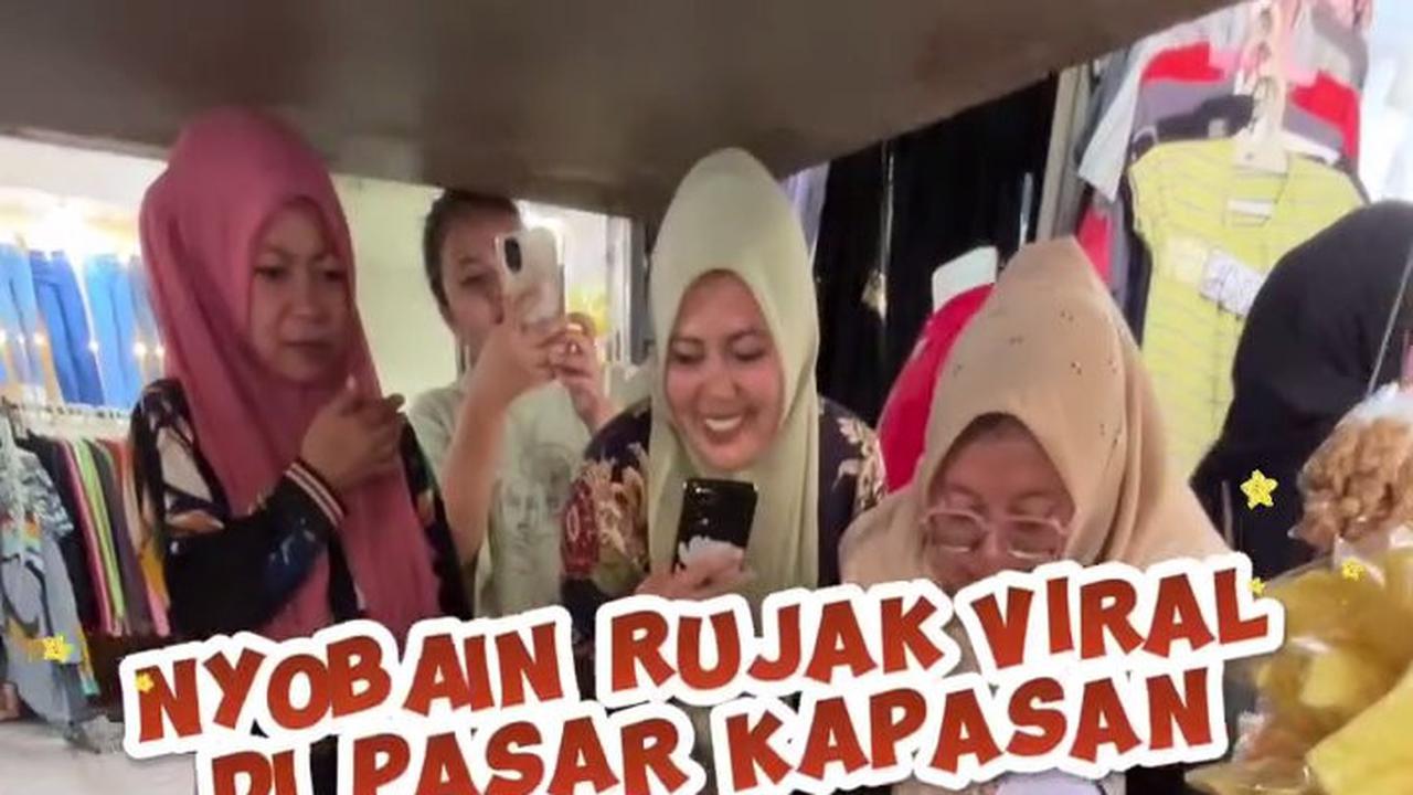 7 Potret Arumi Bachsin Ikutan Antri Rujak Buah Viral di Pasar, Ikut Jongkok Bareng Ibu-Ibu