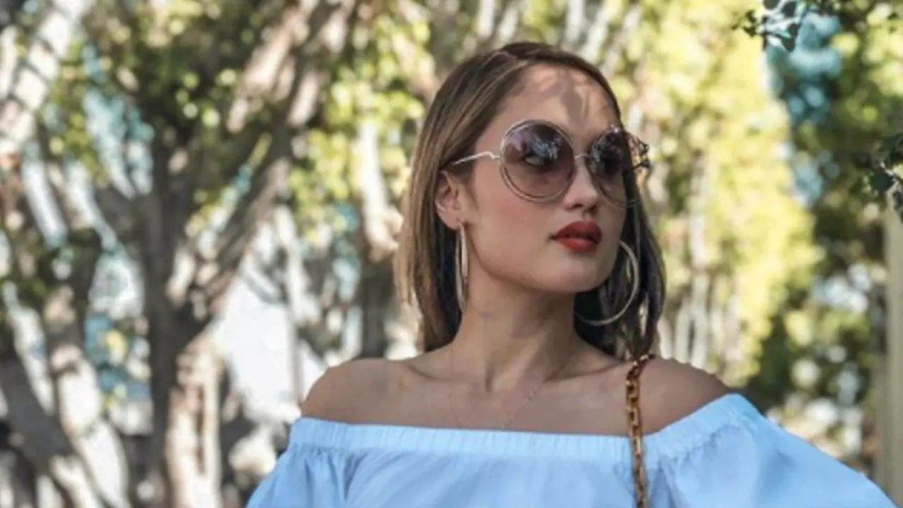Cantik Seperti Cinta Laura dengan Warna Lipstik Ini