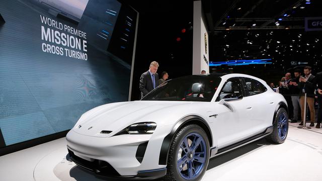 Wallpaper Mission E Cross Turismo Crossover Masa Depan Ala Porsche For Android