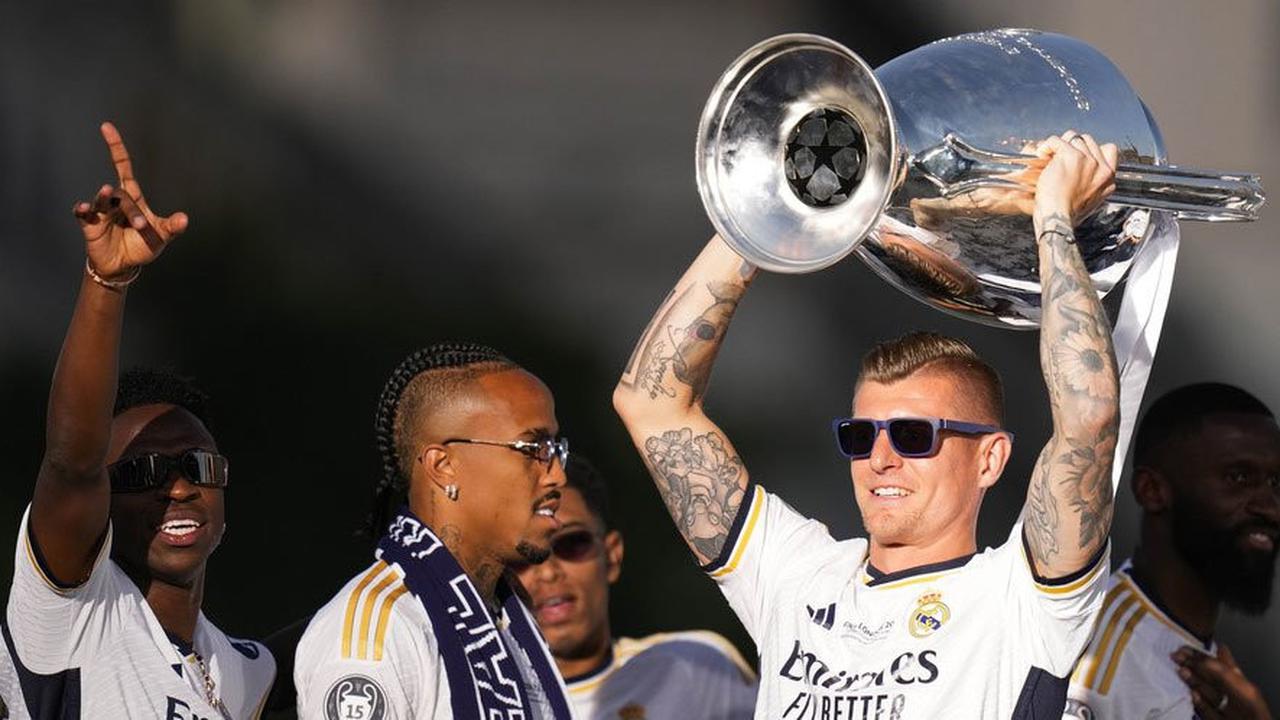 Toni Kroos Kritik Ballon d'Or: Penghargaan Gak Penting!