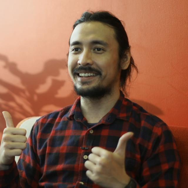 Marcello Tahitoe Izinkan Sang Pacar Cium Adipati Dolken Showbiz Liputan6 Com