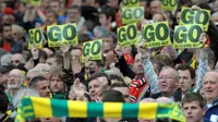 Beberapa kelompok suporter Manchester United menuntut Keluarga Glazer untuk pergi dari klub. (AFP/Andrew Yates)