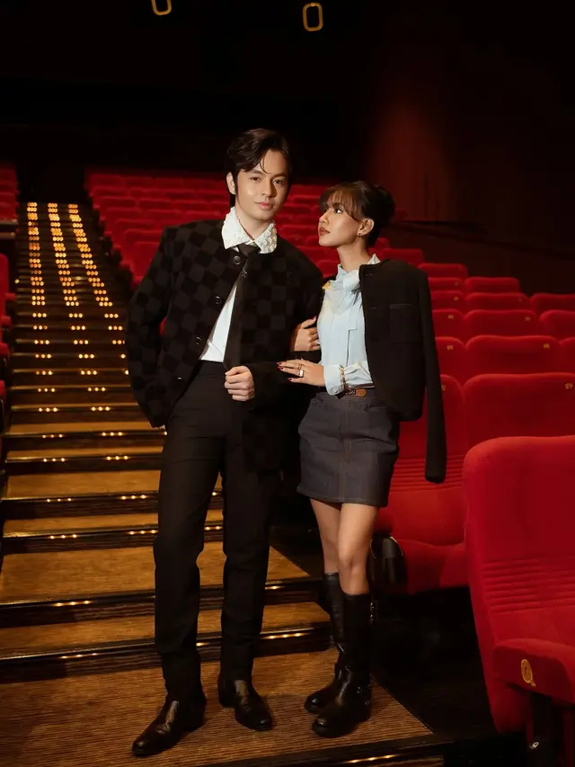Gaya Serasi Angga Yunanda dan Shenina Cinnamon Kompak dalam Blazer Louis Vuitton di Premiere Film Dopamin