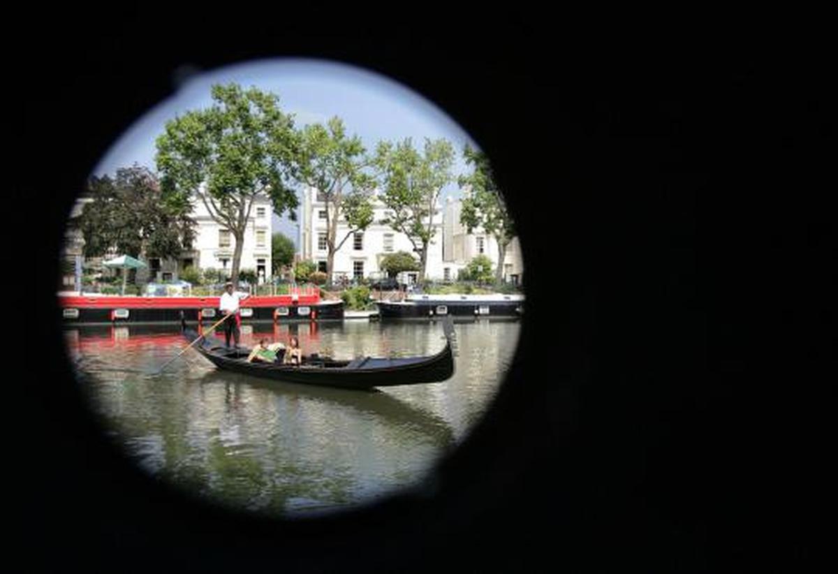 Jalan-jalan ke kota romantis Venesia