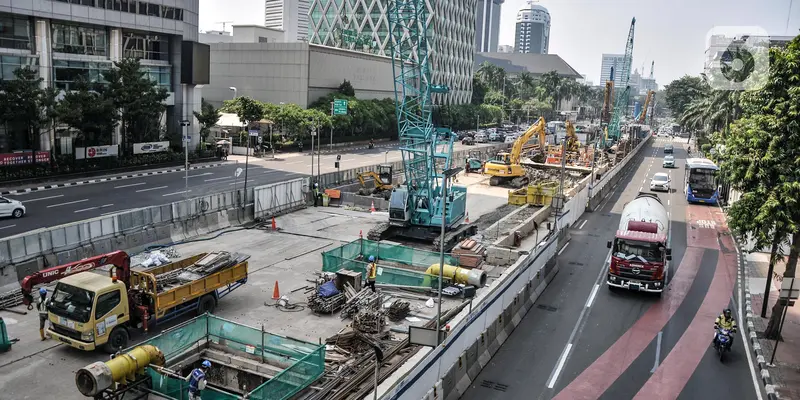 FOTO: Memantau Progres Pembangunan MRT Fase 2A