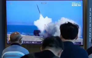 Korea Utara Luncurkan Rudal Balistik Jelang Latihan Militer AS-Korea Selatan