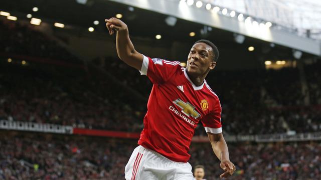 Anthony Martial pembelian anyar Manchester United dari AS Monaco dengan nomor punggung 9 berhasil mencetak gol di laga debut melawan Liverpool pada Sabtu (12/9/2015).