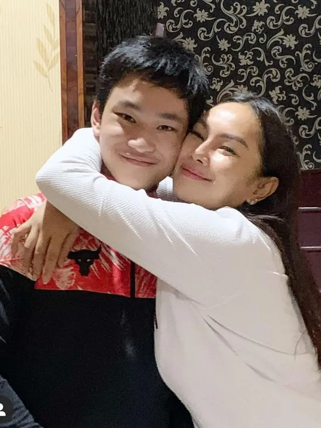 Azka Corbuzier dan Kalina Octaranny