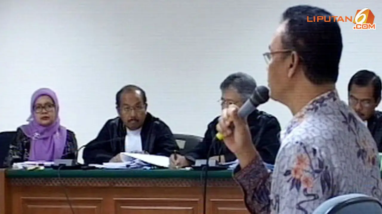 sidang-suap-mk-140207a.jpg