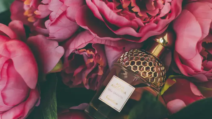 Terdapat langkah sederhana agar wangi parfum tahan lama