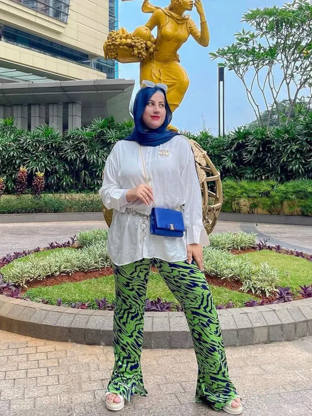 9 Gaya Tasyi Athasyia Pakai Outfit Cewek Kue hingga Cewek Mamba, Bisa Jadi Inspirasi Hijabers