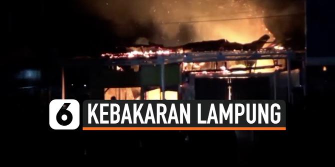 VIDEO: Tabung Gas Meledak, 3 Toko Terbakar