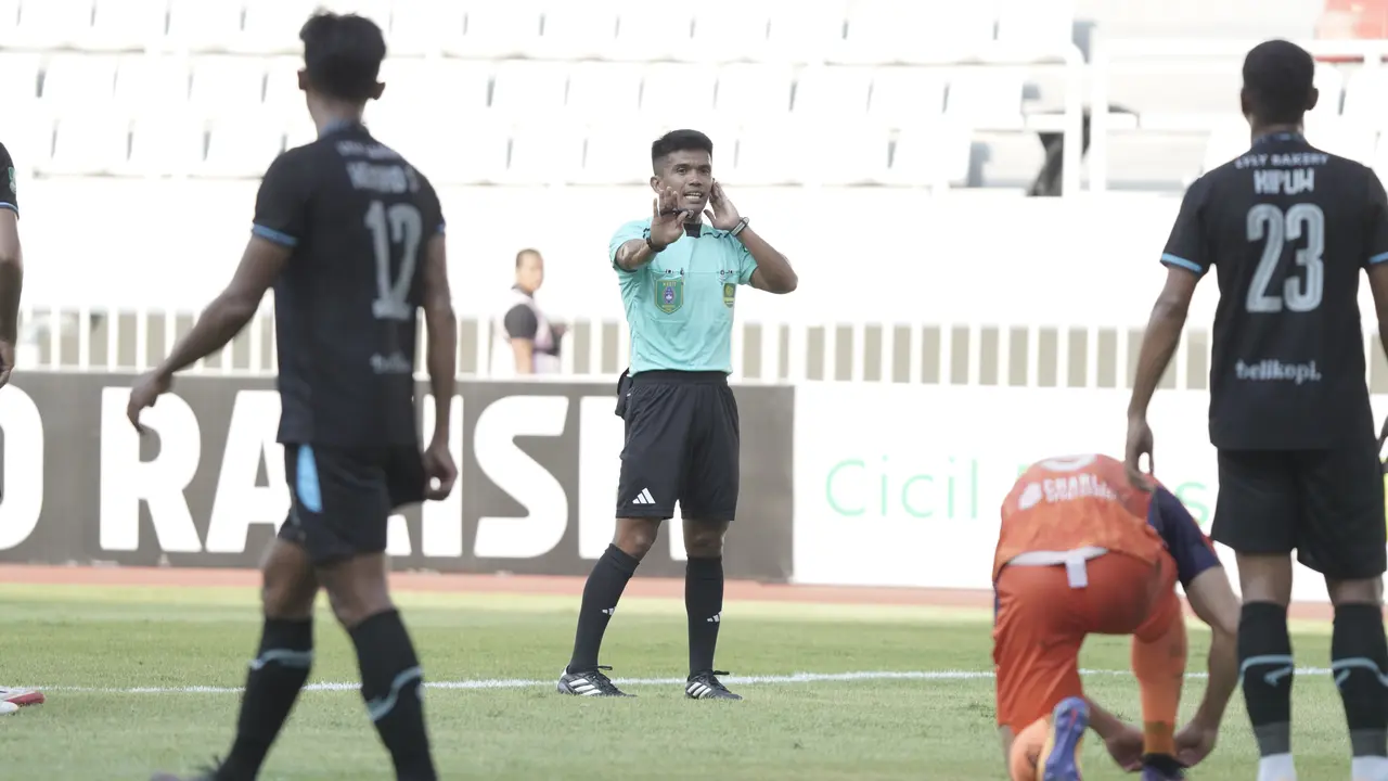 Kendal Tornado FC vs Persela Lamongan