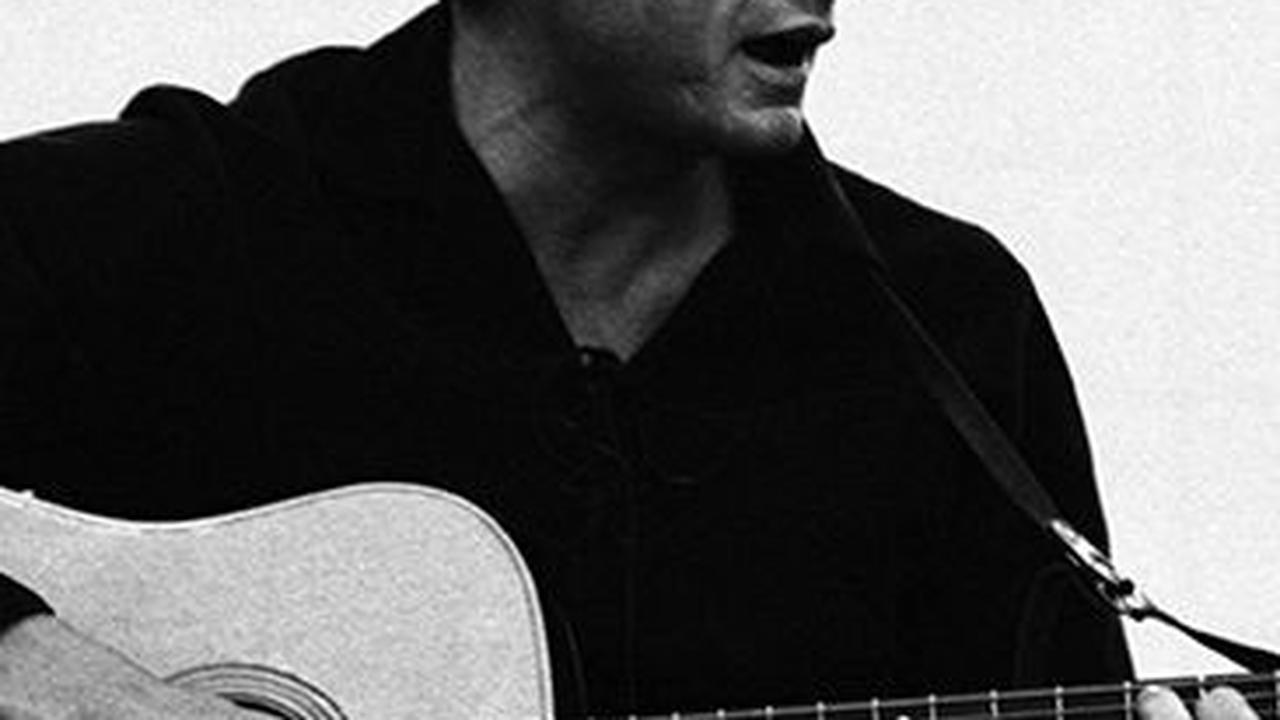 <b>20.	"Anda membangun kegagalan, dan gunakan sebagai batu loncatan." - Johnny Cash</b>